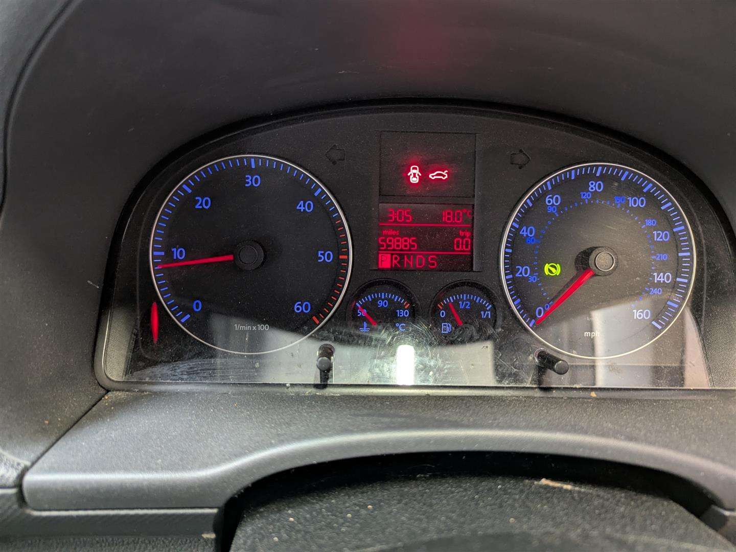 <p>2009 VOLKSWAGEN CADDY LIFE TDI DSG</p>