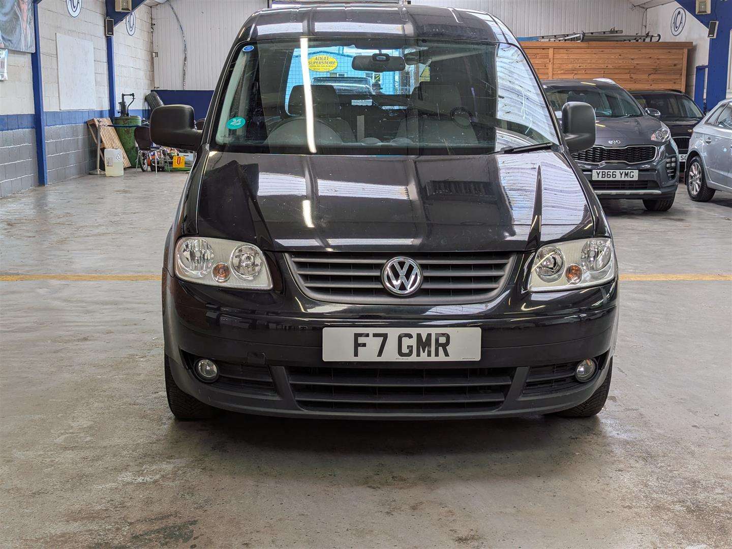 <p>2009 VOLKSWAGEN CADDY LIFE TDI DSG</p>