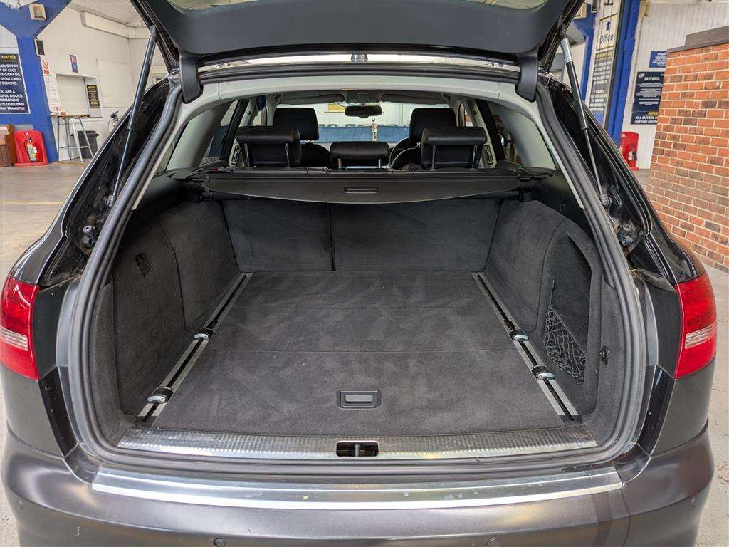 <p>2009 AUDI A6 ALLROAD TDI QUATTRO AUTO</p>