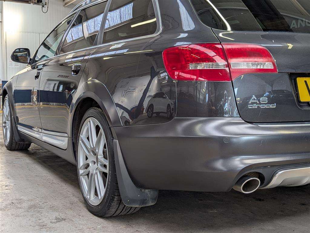 <p>2009 AUDI A6 ALLROAD TDI QUATTRO AUTO</p>