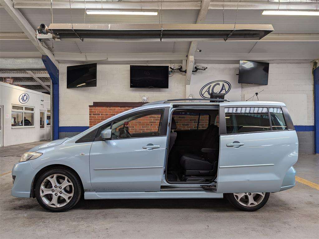 <p>2008 MAZDA 5 SPORT</p>