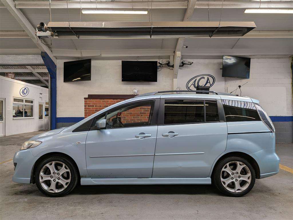 <p>2008 MAZDA 5 SPORT</p>