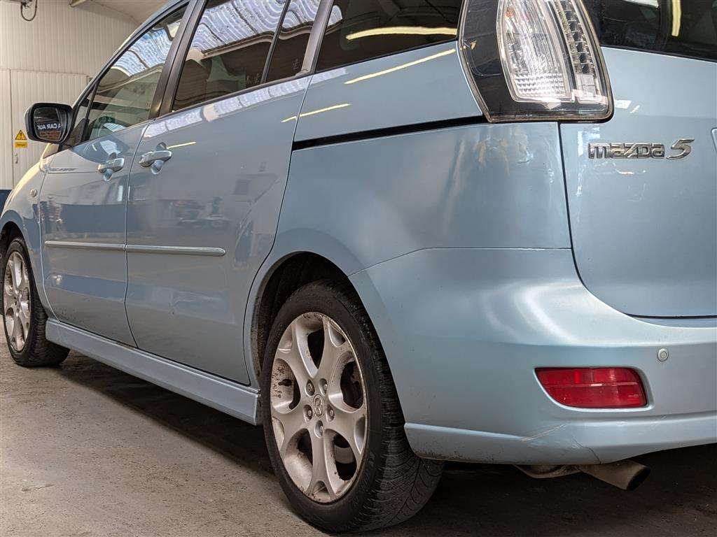 <p>2008 MAZDA 5 SPORT</p>