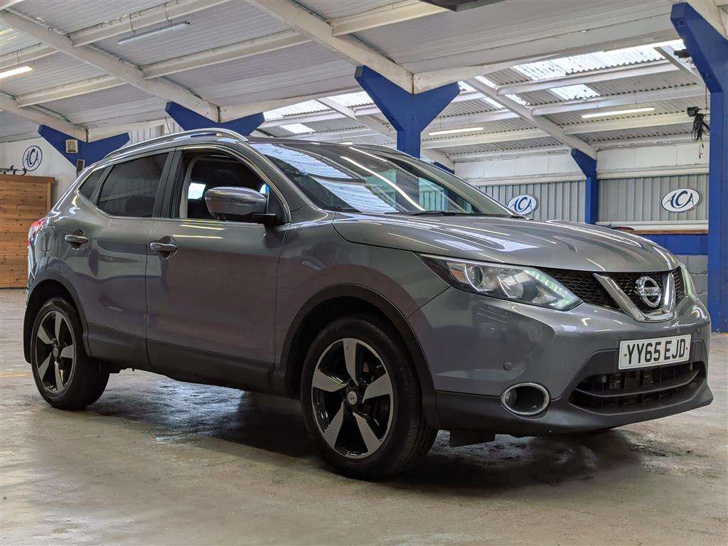 <p>2015 NISSAN QASHQAI N-TEC + DIG-T CVT</p>