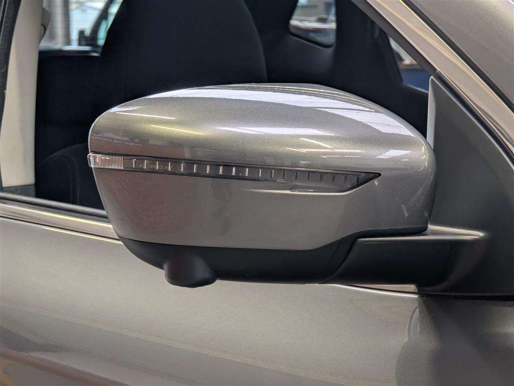 <p>2015 NISSAN QASHQAI N-TEC + DIG-T CVT</p>