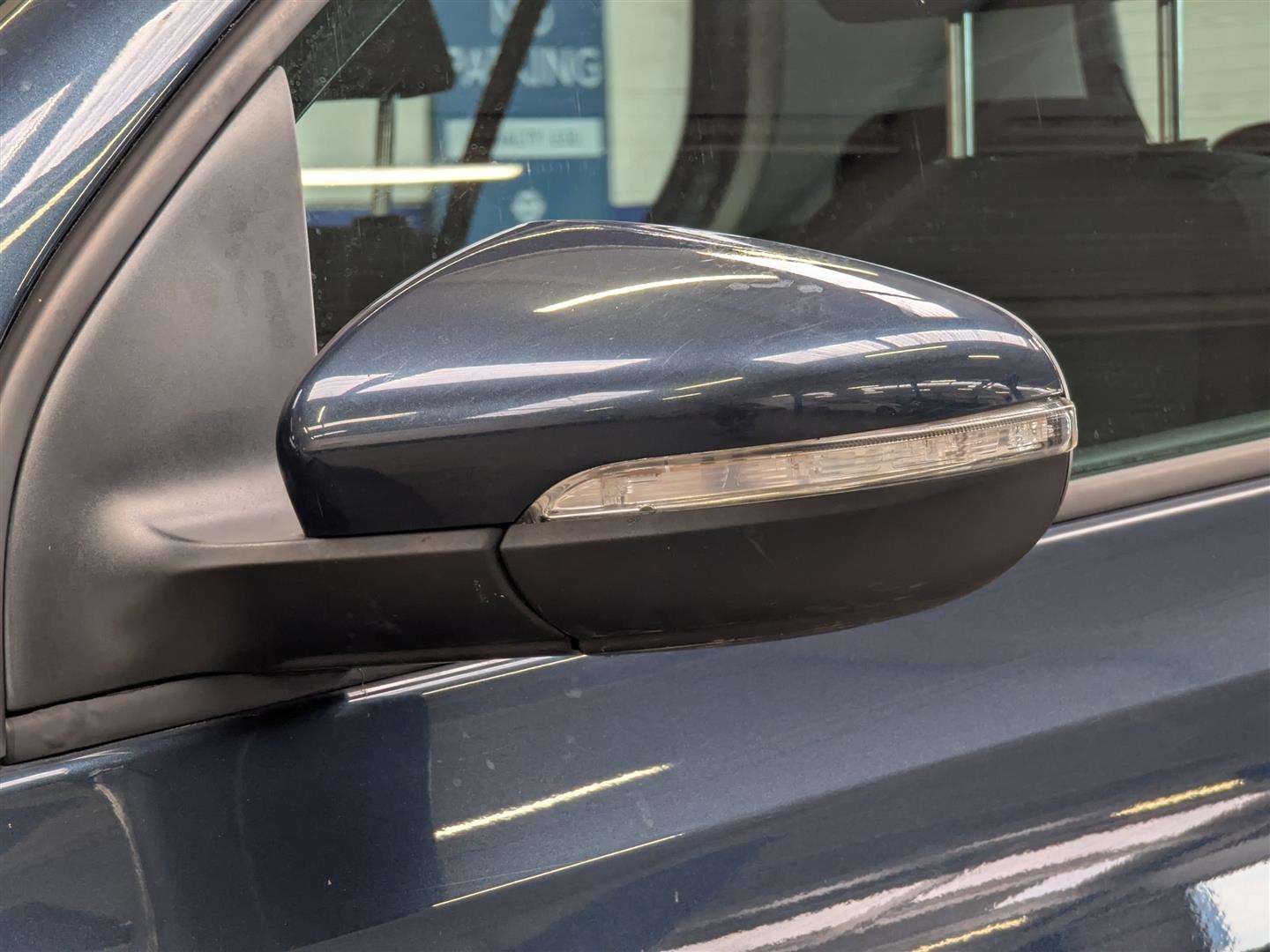 <p>2011 VOLKSWAGEN GOLF MATCH TDI BLUE TECH</p>
