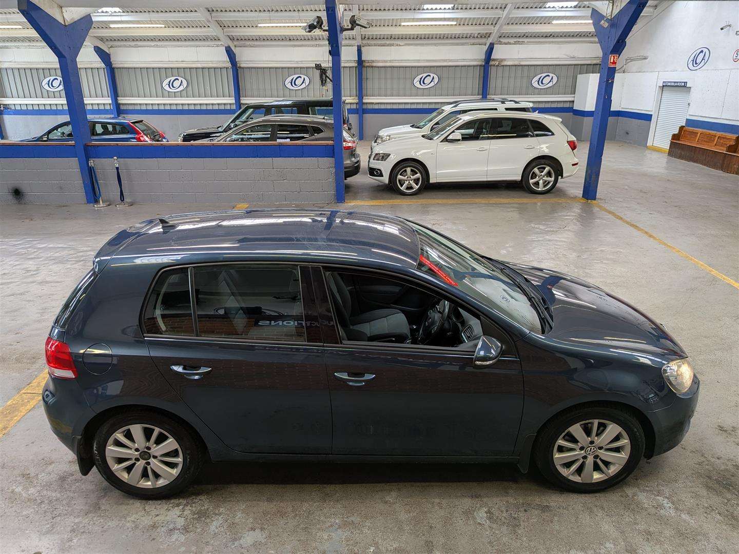 <p>2011 VOLKSWAGEN GOLF MATCH TDI BLUE TECH</p>