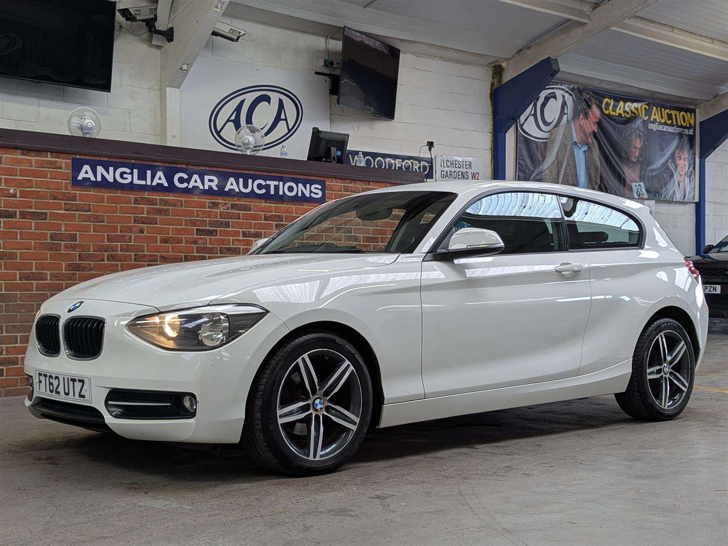 <p>2012 BMW 116D SPORT</p>