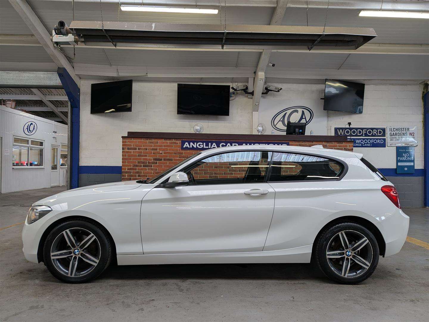 <p>2012 BMW 116D SPORT</p>