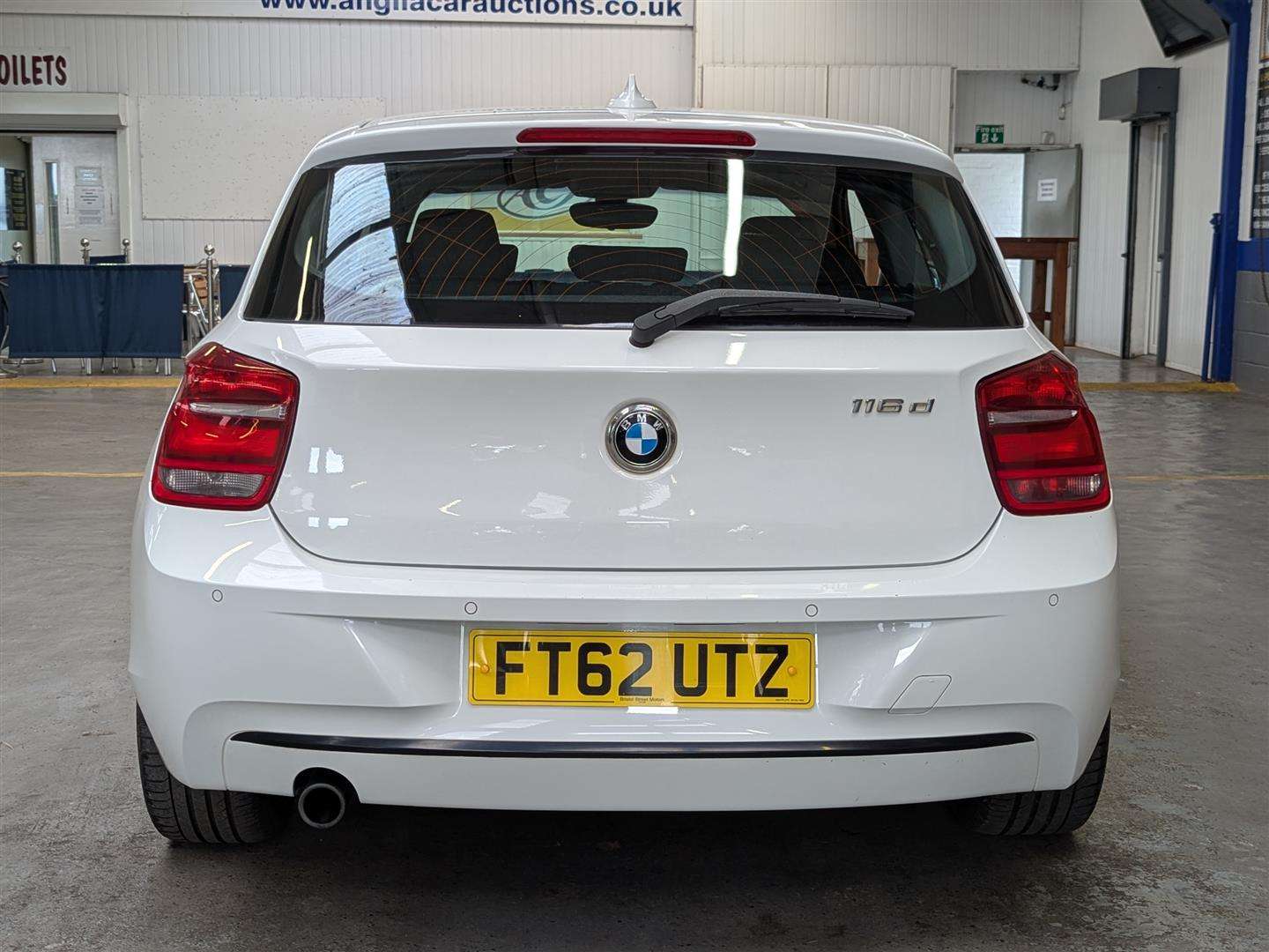<p>2012 BMW 116D SPORT</p>
