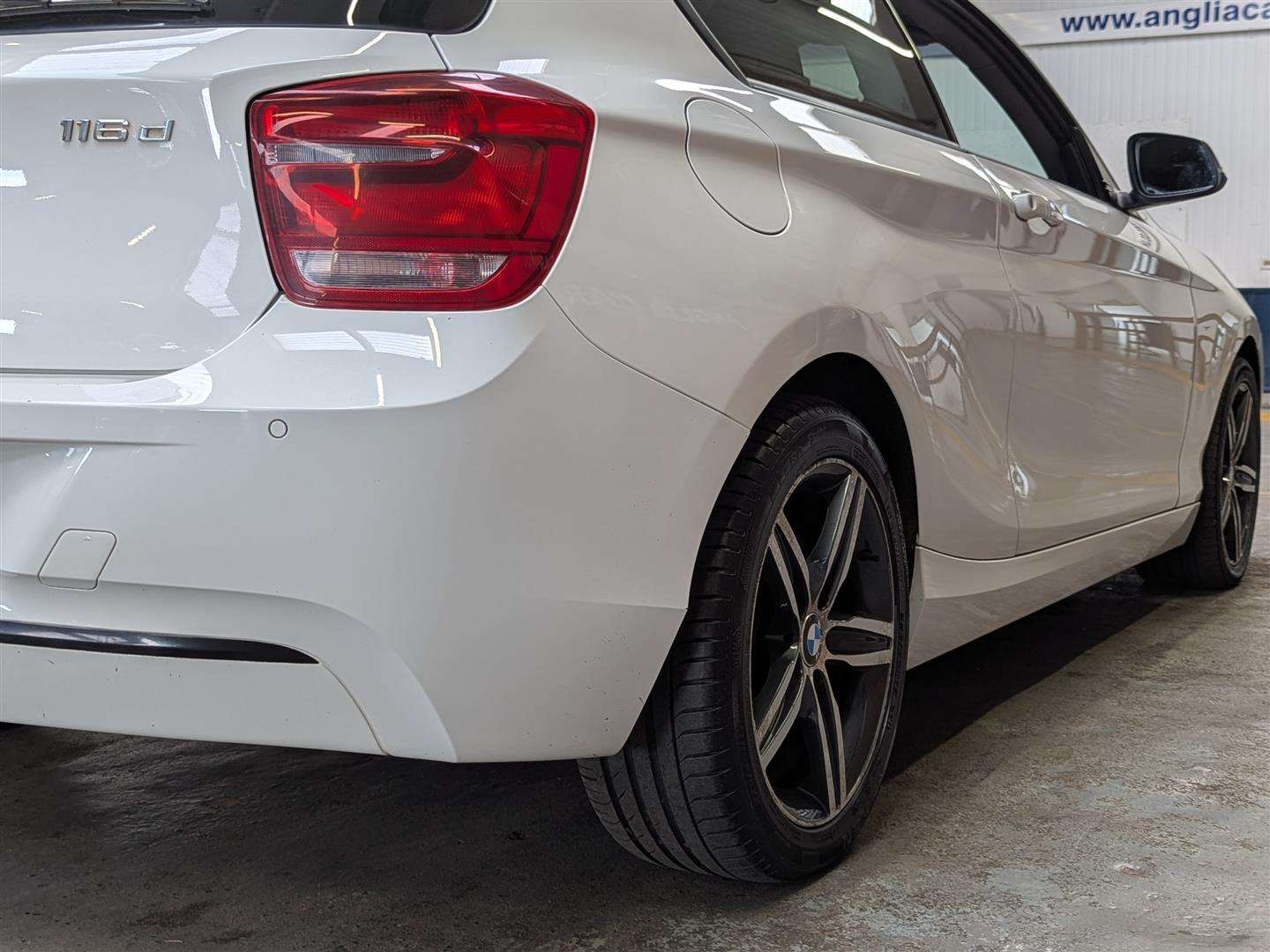 <p>2012 BMW 116D SPORT</p>