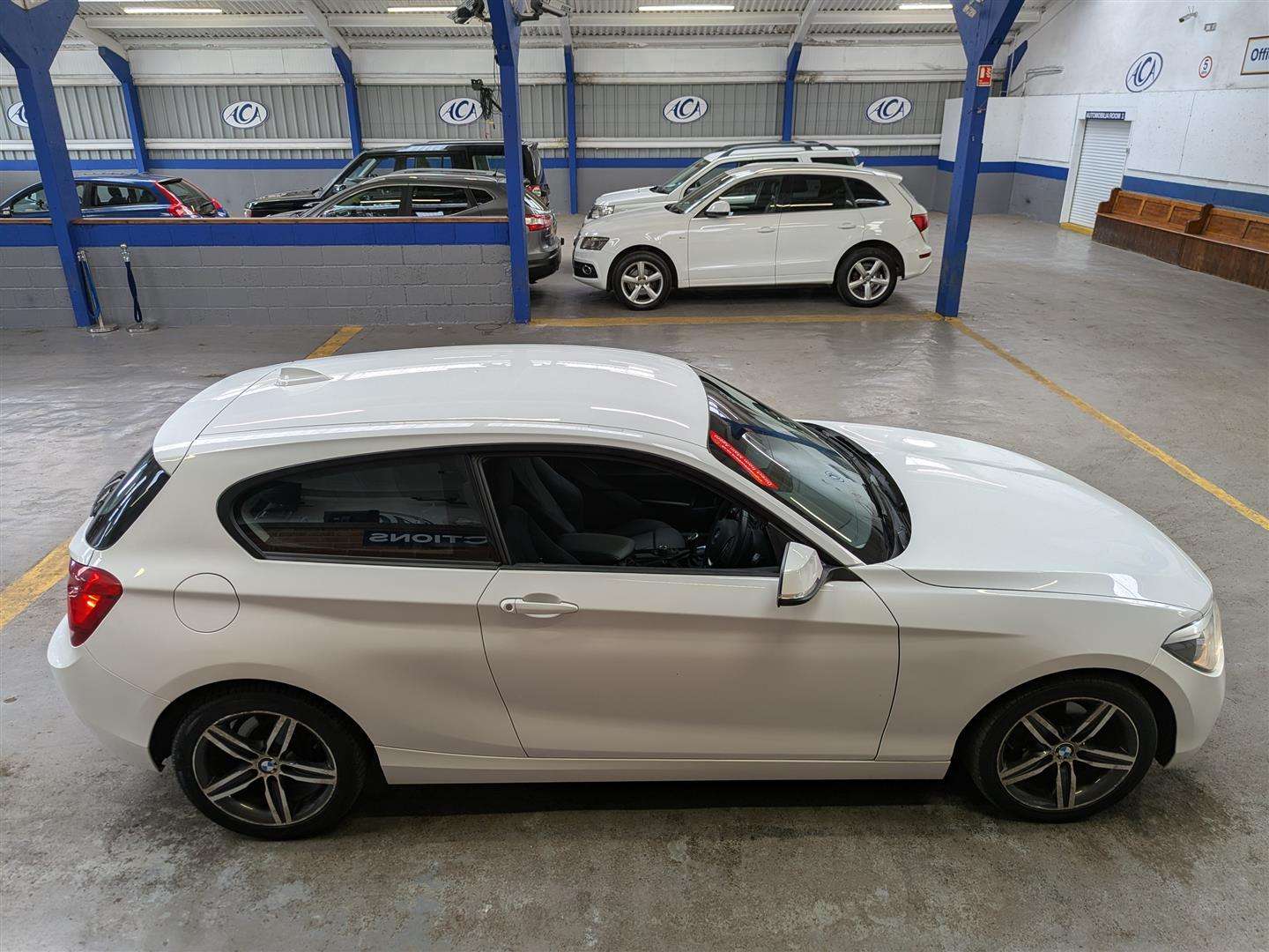 <p>2012 BMW 116D SPORT</p>