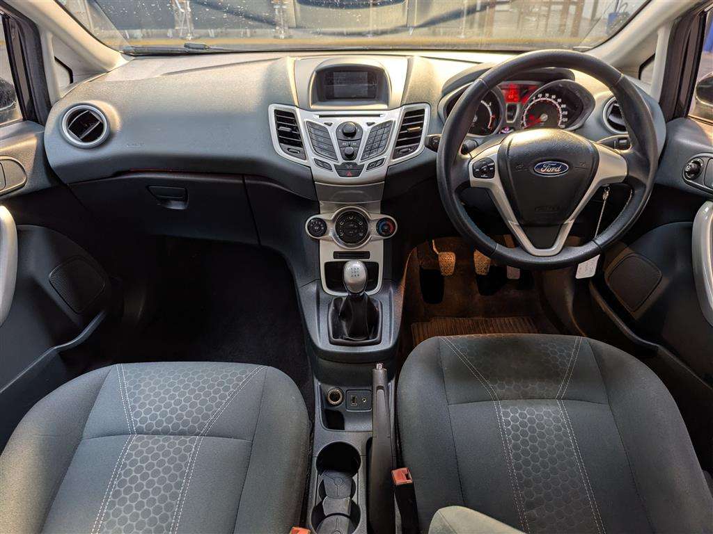 <p>2011 FORD FIESTA ZETEC</p>