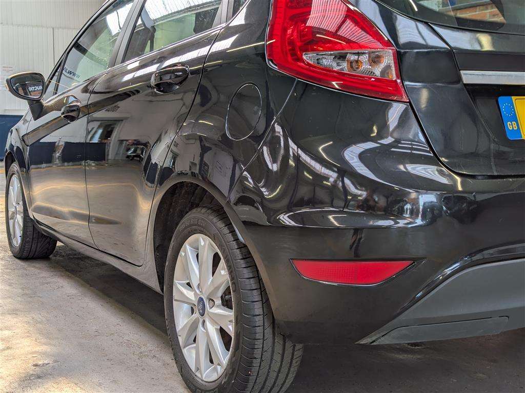 <p>2011 FORD FIESTA ZETEC</p>