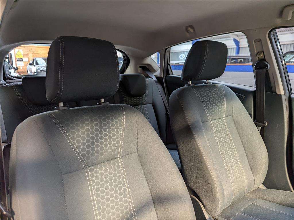 <p>2011 FORD FIESTA ZETEC</p>