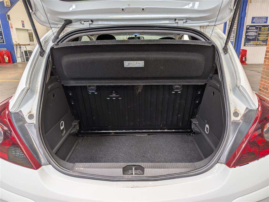<p>2010 VAUXHALL CORSA LIMITED EDITION</p>
