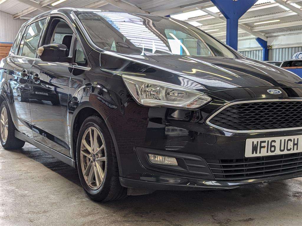 <p>2016 FORD GRAND C-MAX ZETEC TDCI</p>