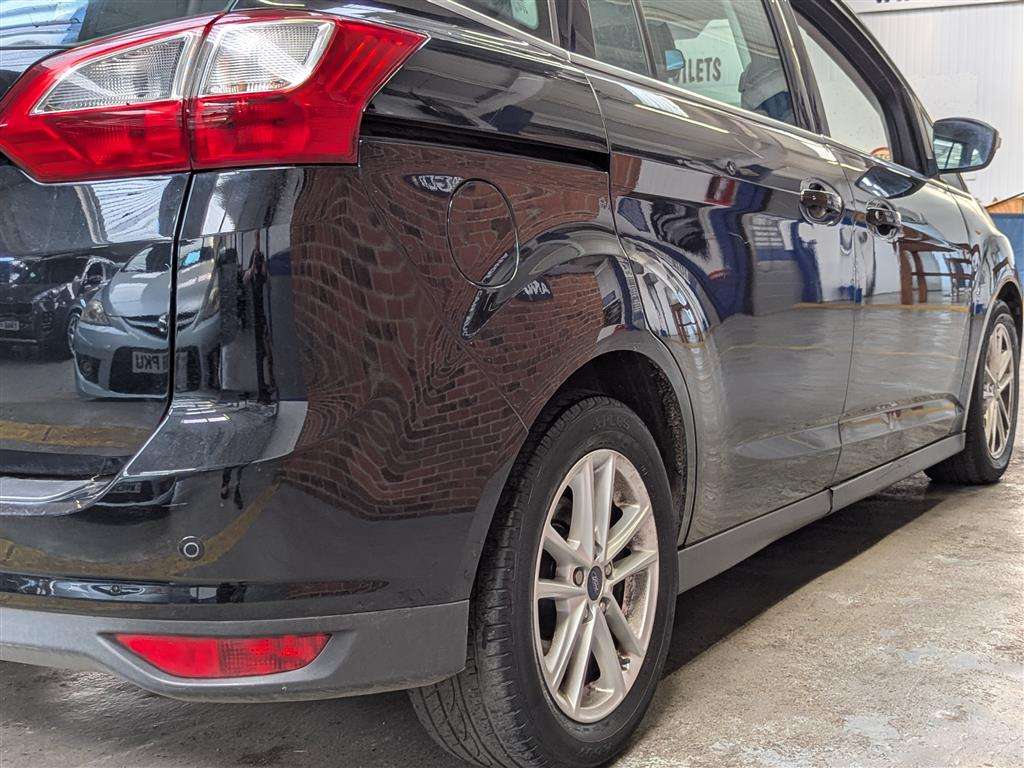 <p>2016 FORD GRAND C-MAX ZETEC TDCI</p>