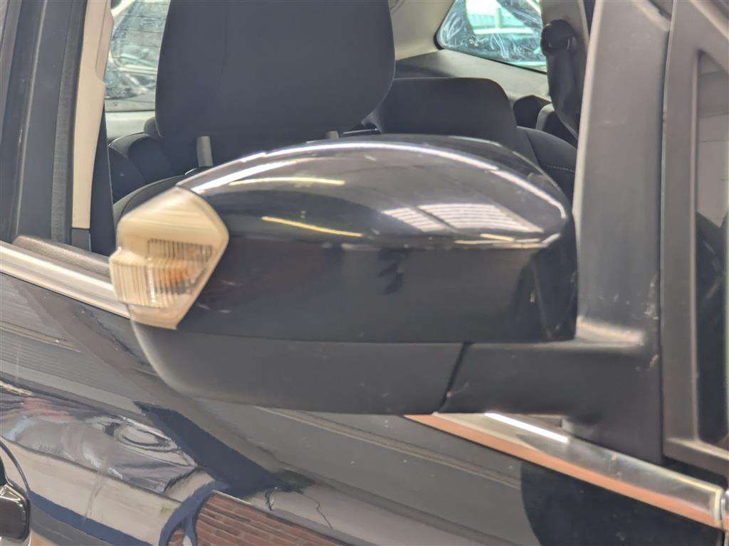 <p>2016 FORD GRAND C-MAX ZETEC TDCI</p>