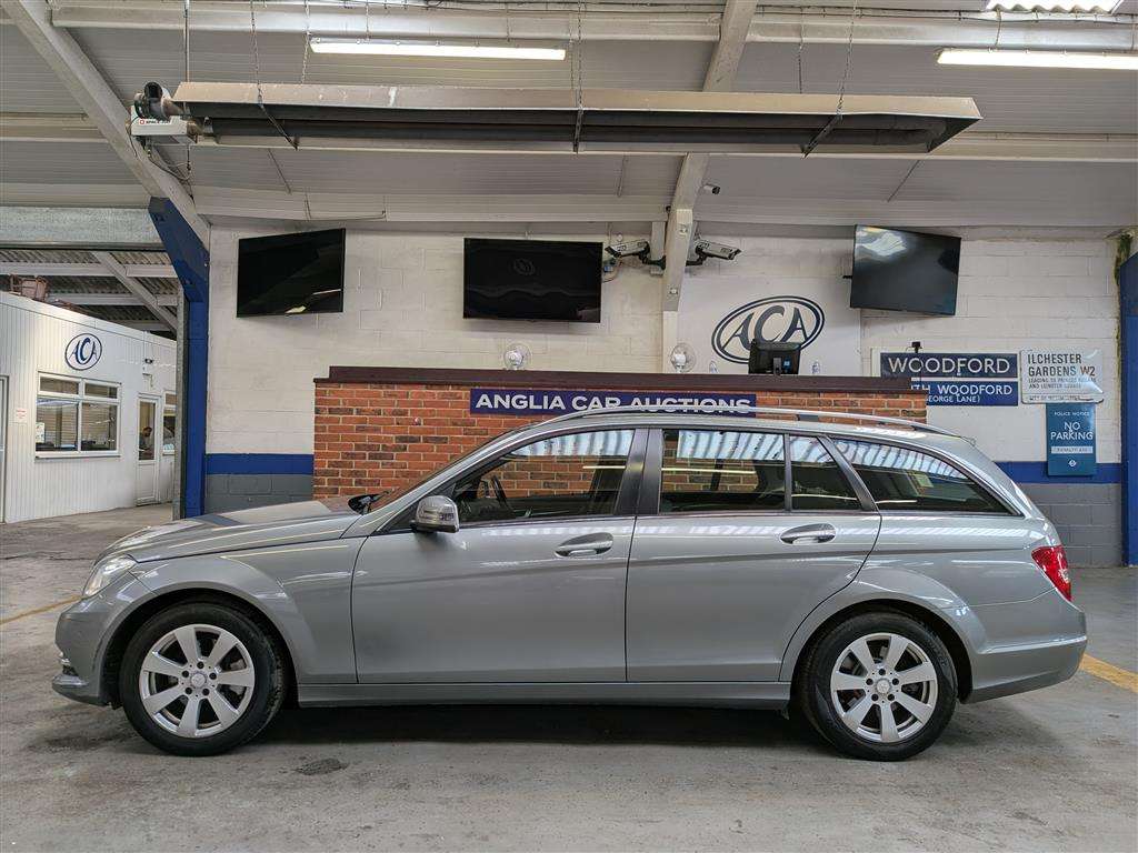 <p>2014 MERCEDES-BENZ C220 EXEC SE PREMIUM CDI</p>