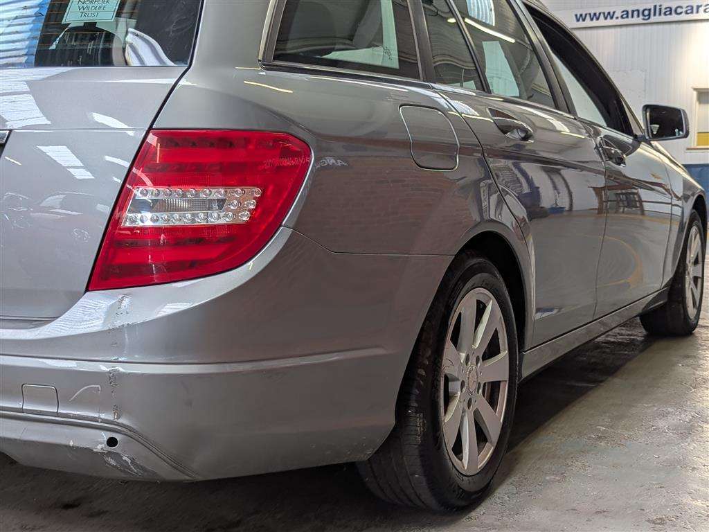 <p>2014 MERCEDES-BENZ C220 EXEC SE PREMIUM CDI</p>