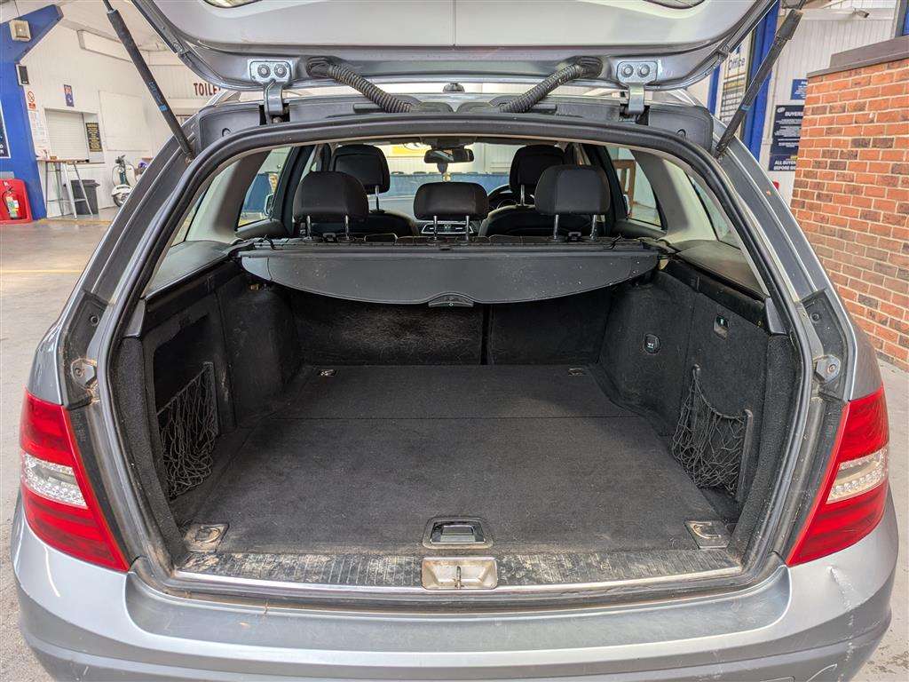 <p>2014 MERCEDES-BENZ C220 EXEC SE PREMIUM CDI</p>