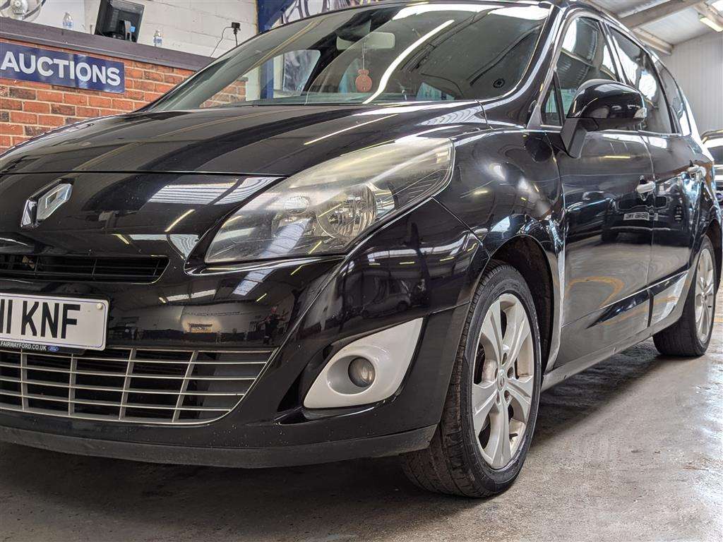 <p>2011 RENAULT GRAND SCENIC D-QUE TT VVT</p>