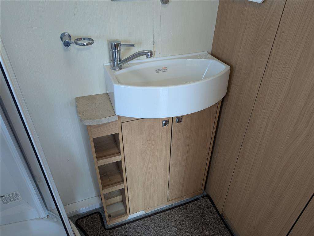 <p>ELDDIS AVANTE 462</p>