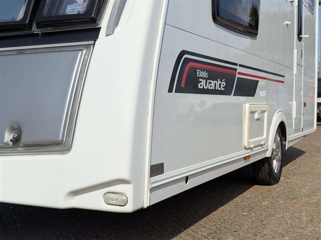 <p>ELDDIS AVANTE 462</p>