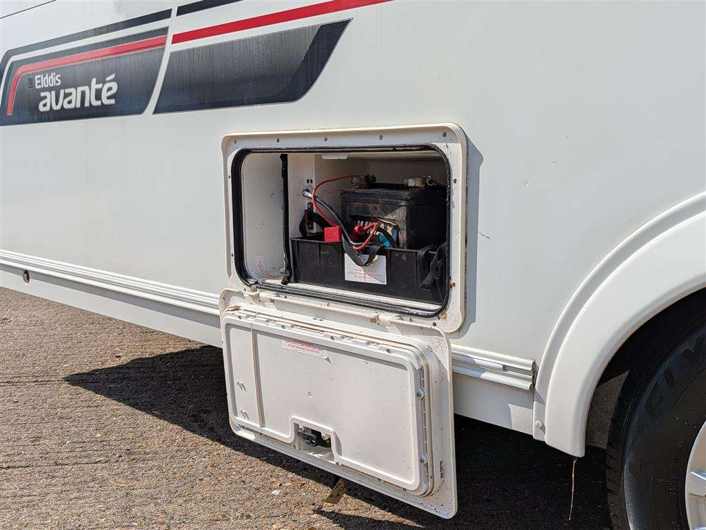 <p>ELDDIS AVANTE 462</p>