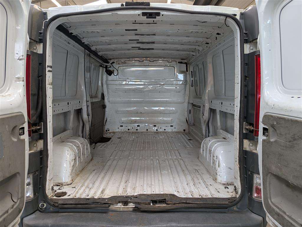 <p>2012 VAUXHALL VIVARO 2900 CDTI LWB</p>