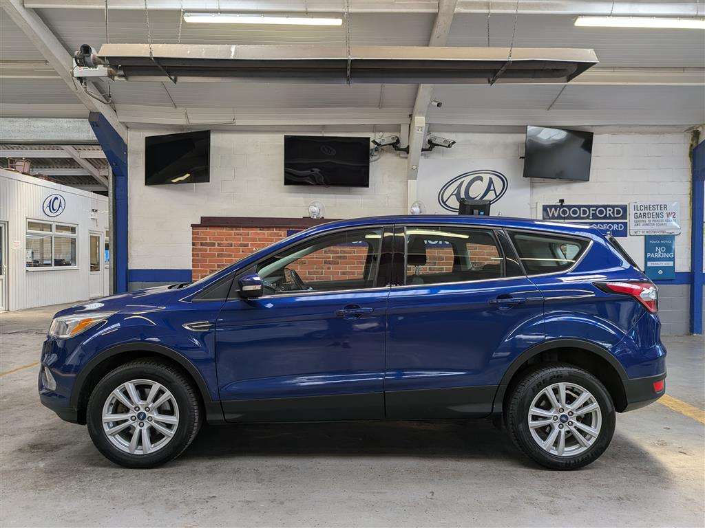 <p>2017 FORD KUGA ZETEC TDCI</p>