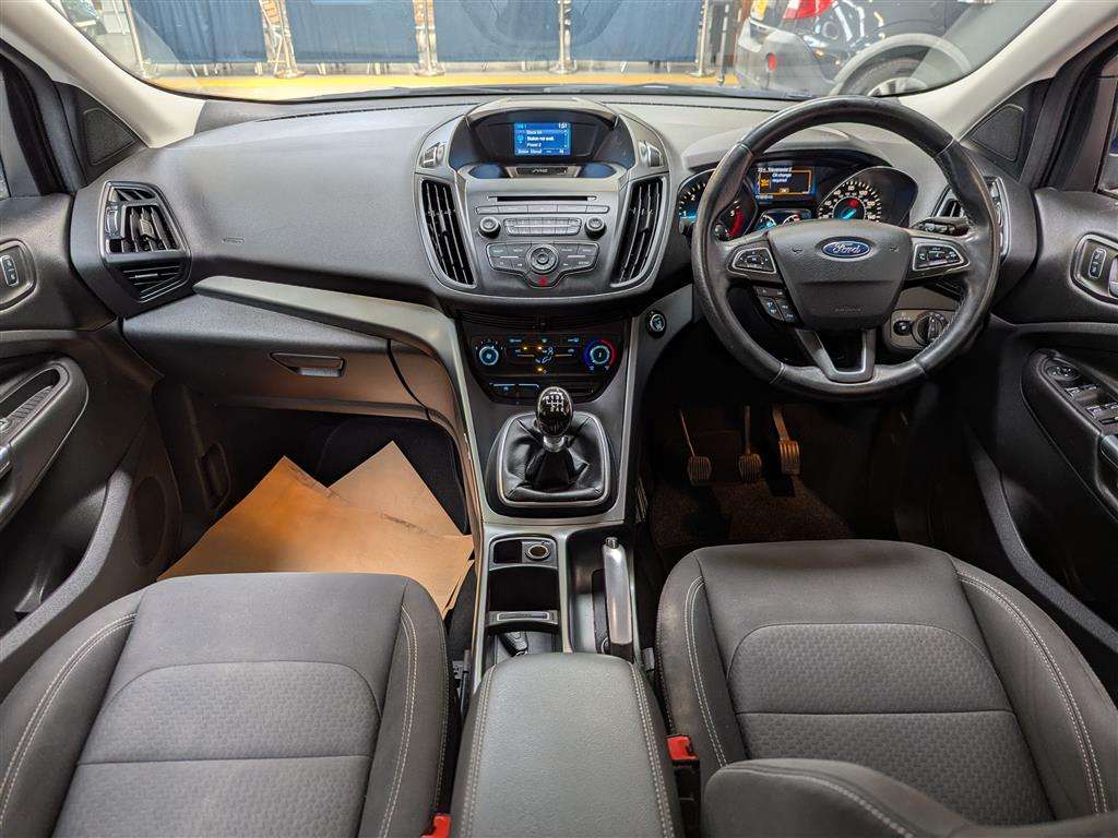 <p>2017 FORD KUGA ZETEC TDCI</p>
