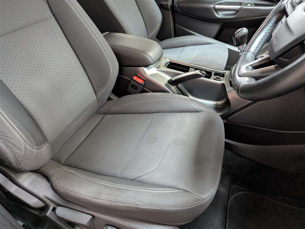 <p>2017 FORD KUGA ZETEC TDCI</p>