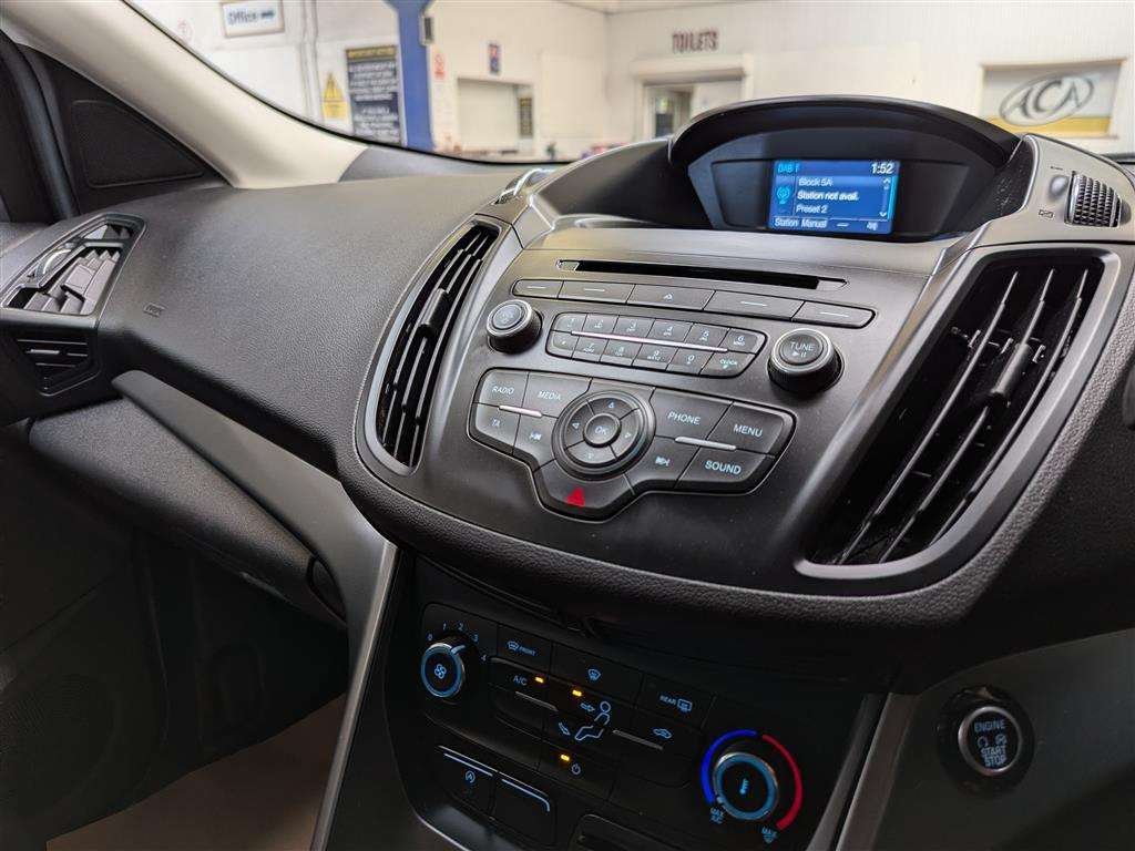 <p>2017 FORD KUGA ZETEC TDCI</p>