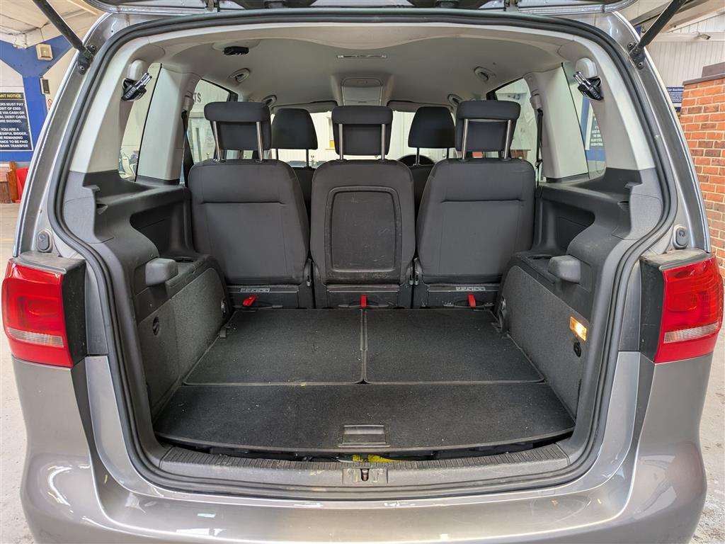 <p>2010 VOLKSWAGEN TOURAN S TDI 106</p>