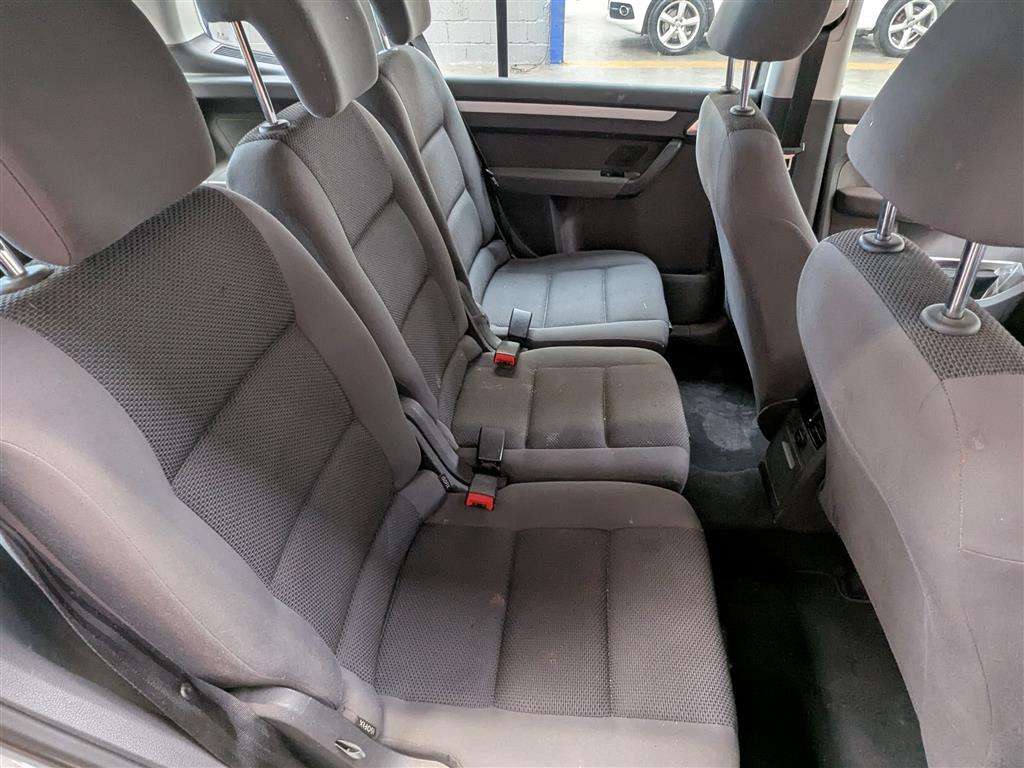 <p>2010 VOLKSWAGEN TOURAN S TDI 106</p>
