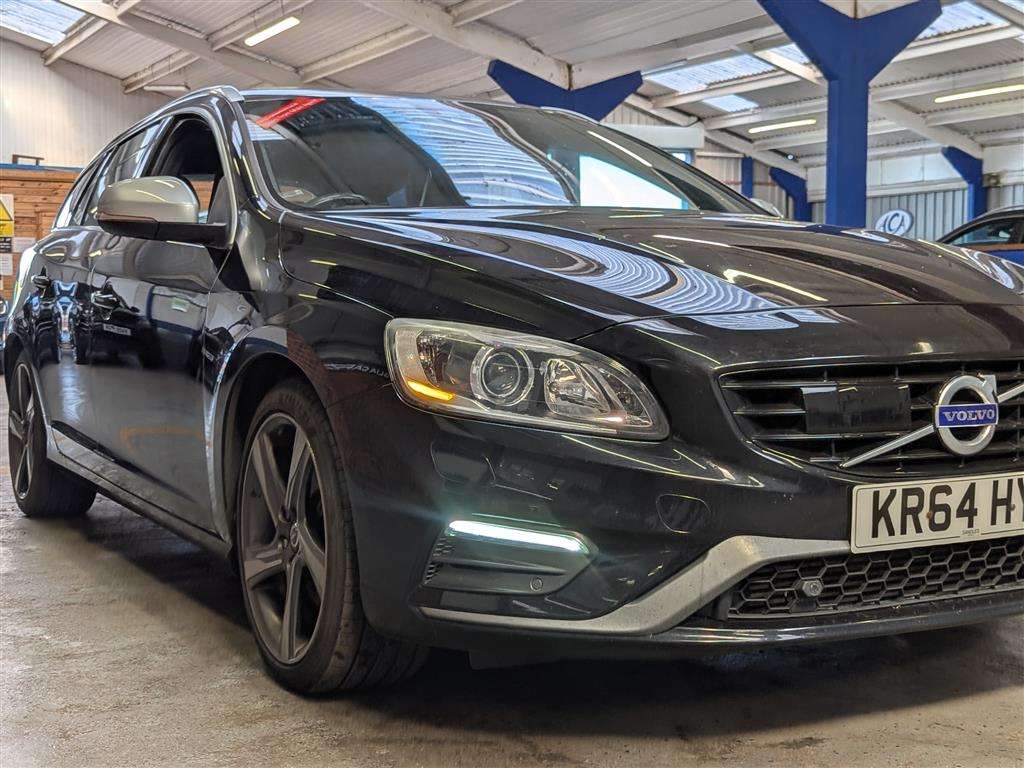 <p>2014 VOLVO V60 R-DESIGN LUX NAV D4 AUTO</p>