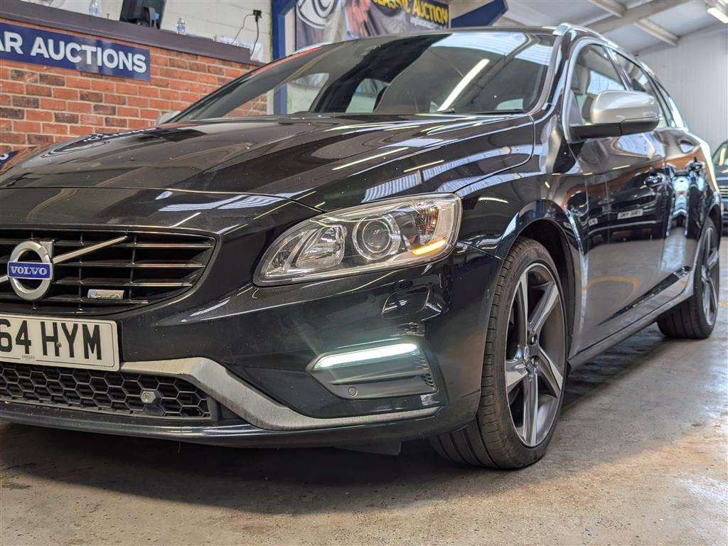 <p>2014 VOLVO V60 R-DESIGN LUX NAV D4 AUTO</p>
