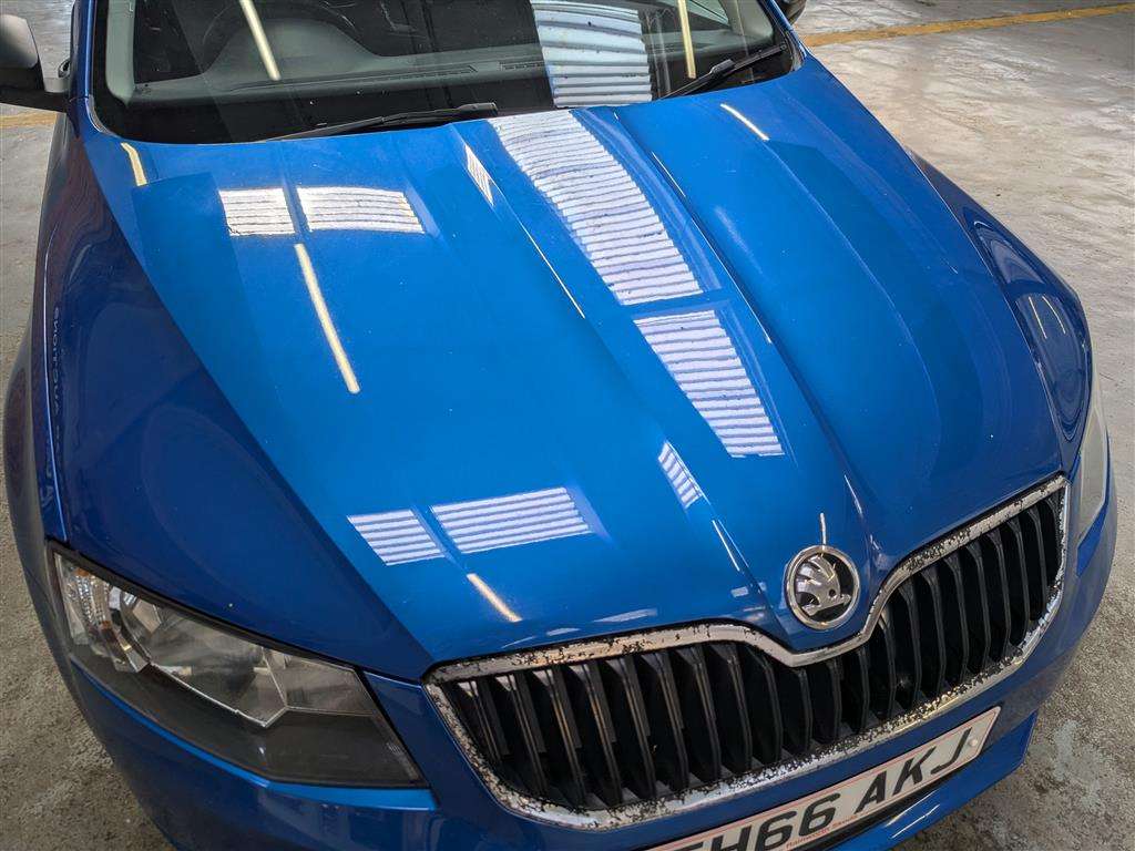 <p>2016 SKODA OCTAVIA S TDI</p>