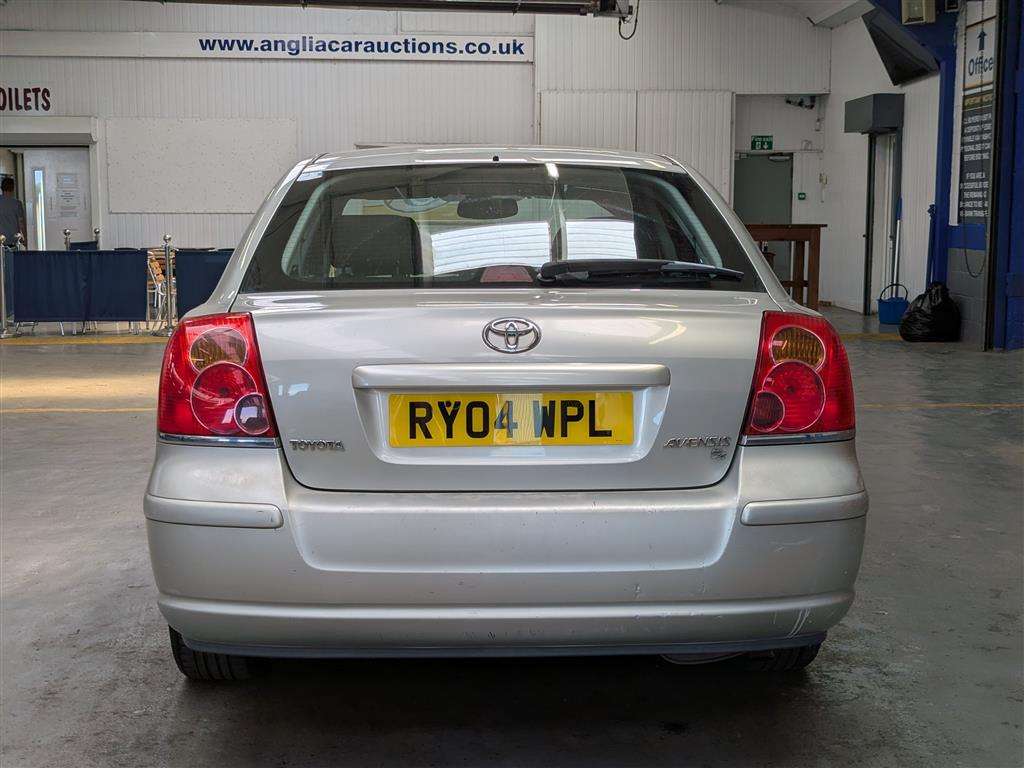 <p>2004 TOYOTA AVENSIS T4 SEMI-AUTO</p>