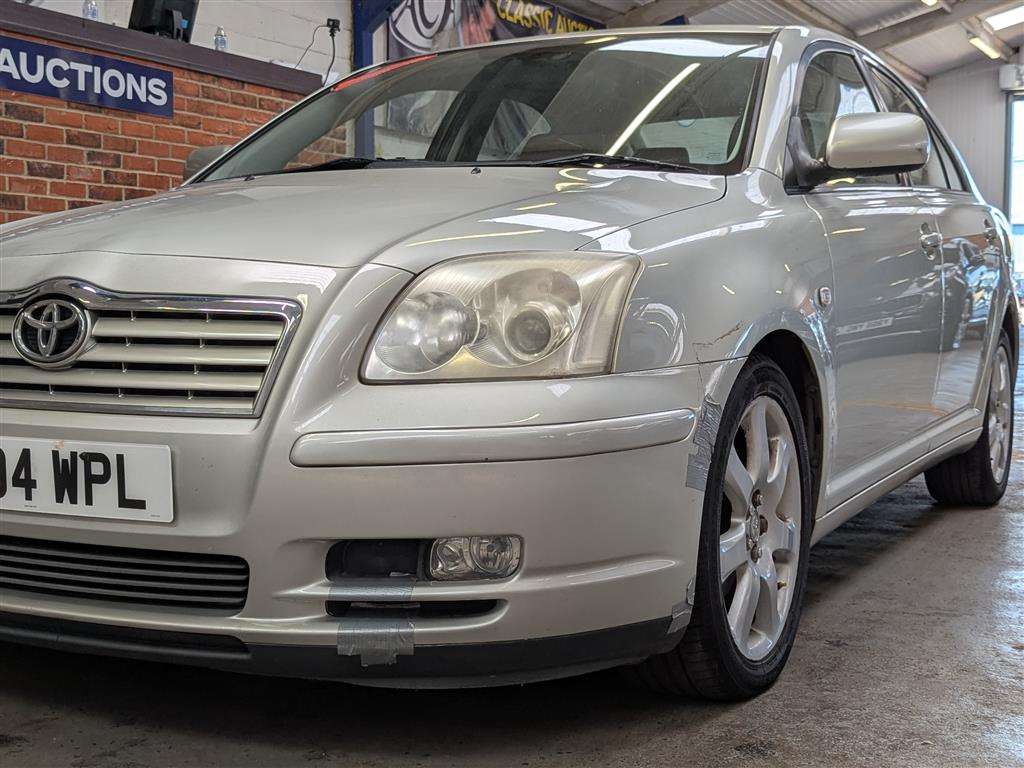 <p>2004 TOYOTA AVENSIS T4 SEMI-AUTO</p>
