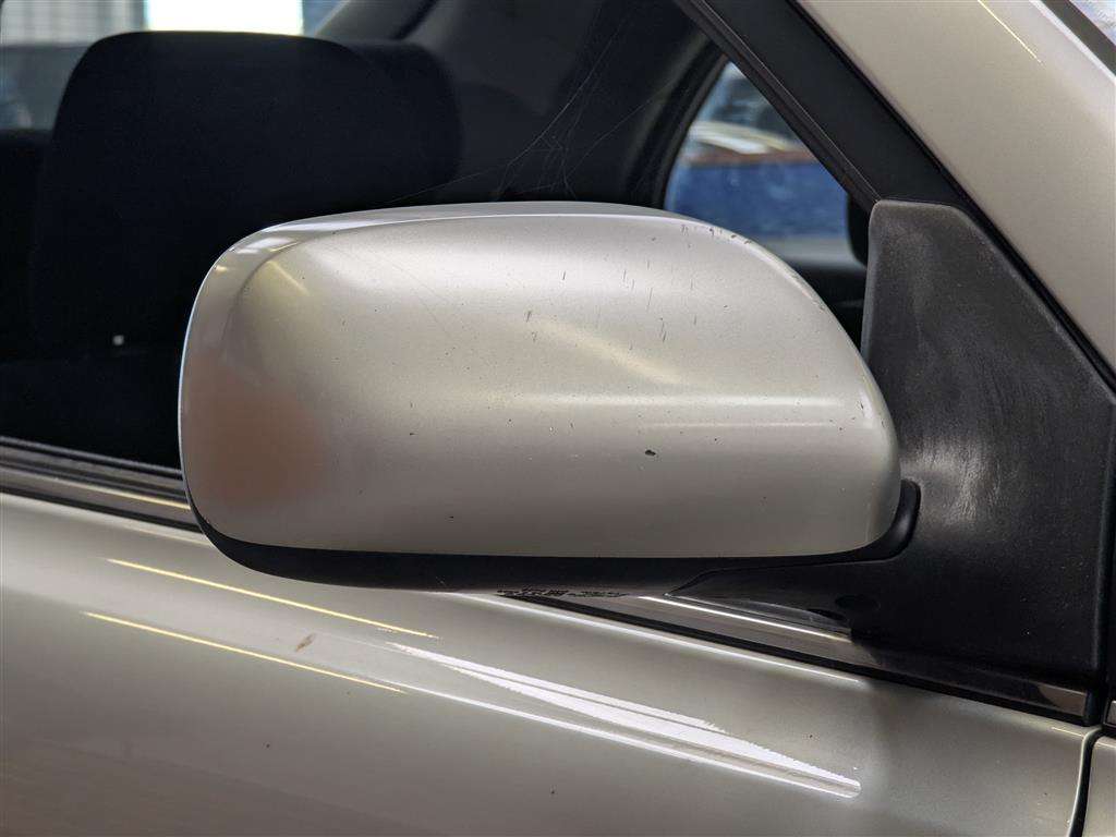 <p>2004 TOYOTA AVENSIS T4 SEMI-AUTO</p>