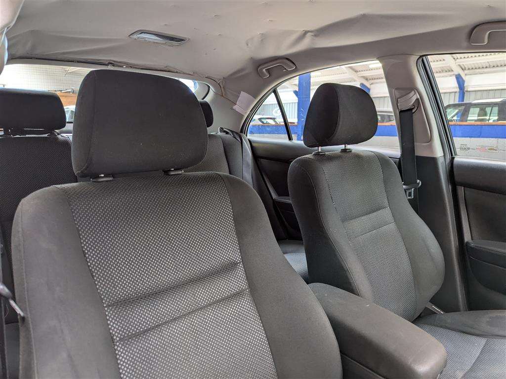 <p>2004 TOYOTA AVENSIS T4 SEMI-AUTO</p>