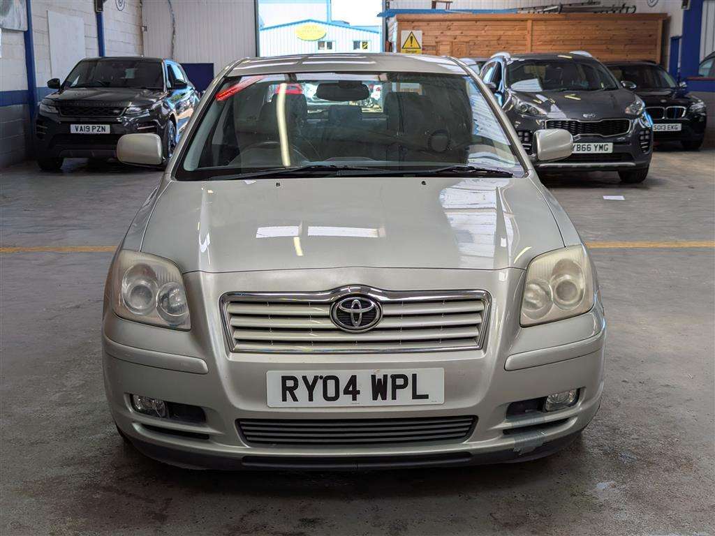 <p>2004 TOYOTA AVENSIS T4 SEMI-AUTO</p>