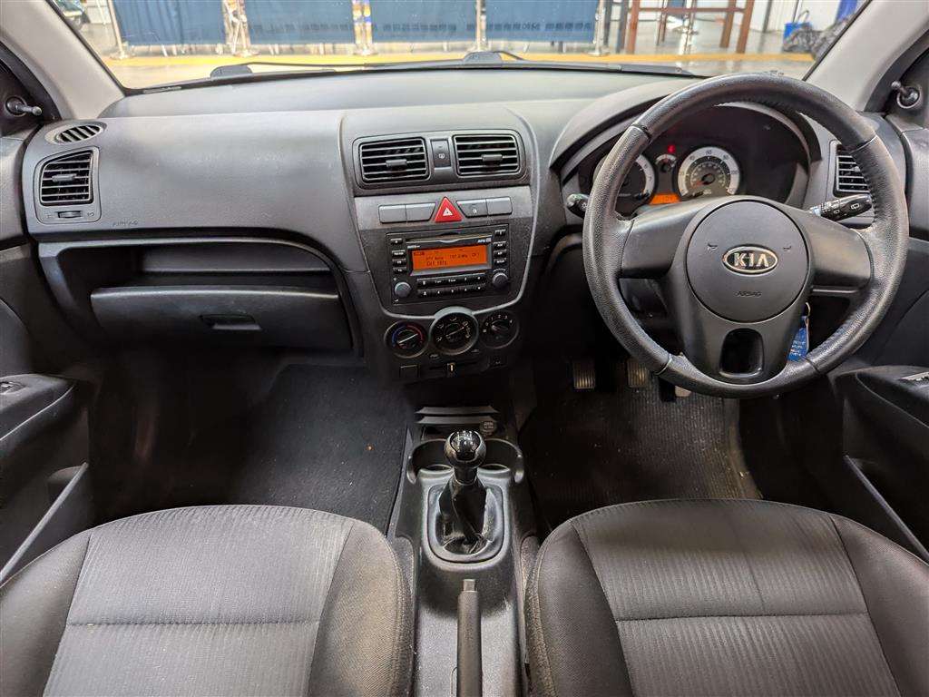 <p>2010 KIA PICANTO STRIKE</p>