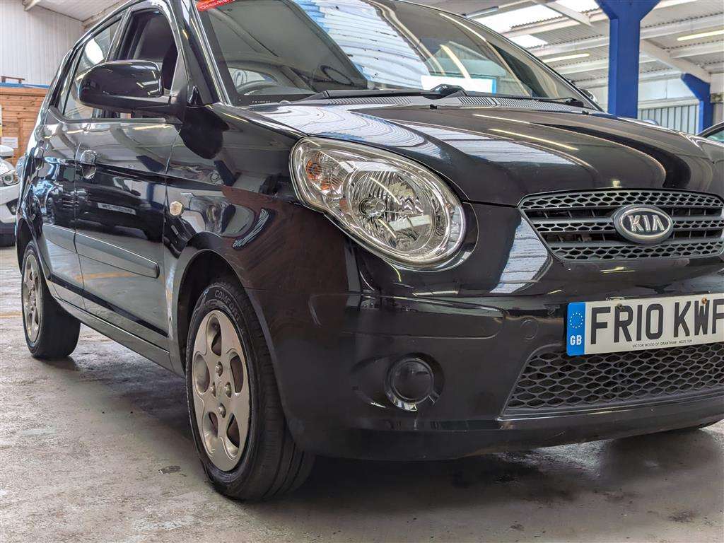 <p>2010 KIA PICANTO STRIKE</p>