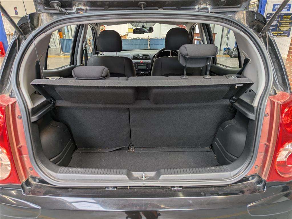 <p>2010 KIA PICANTO STRIKE</p>