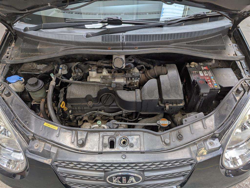 <p>2010 KIA PICANTO STRIKE</p>