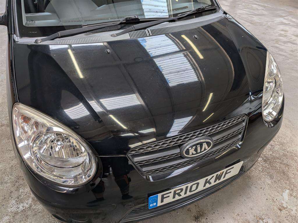 <p>2010 KIA PICANTO STRIKE</p>
